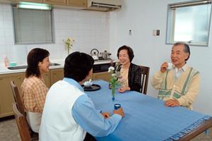 理想のキッチンを実現するためのリノベーション完全ガイド！家族団らんの空間を作るためのポイントとは