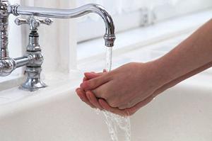 破損や落下が起こりにくい防煙垂れ壁